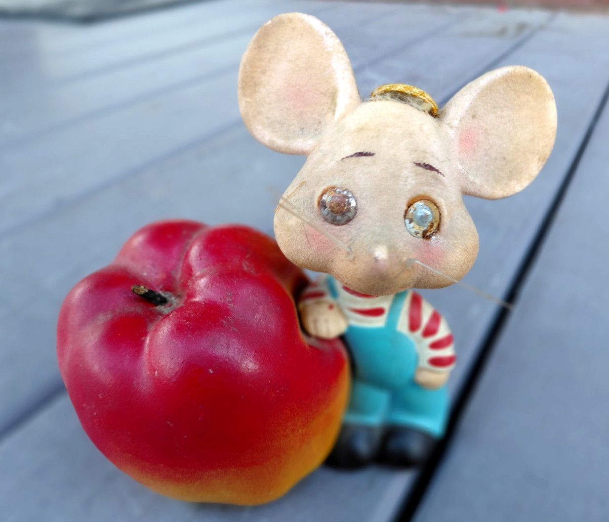 VINTAGE TOPO GIGIO ITALIAN BOBBLEHEAD MOUSE TV SHOW PIGGY BANK w APPLE