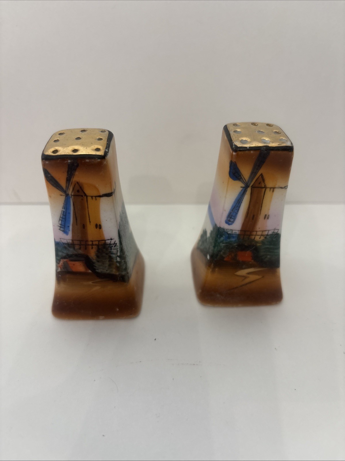 Vintage Made In Japan Salt And Pepper Shaker