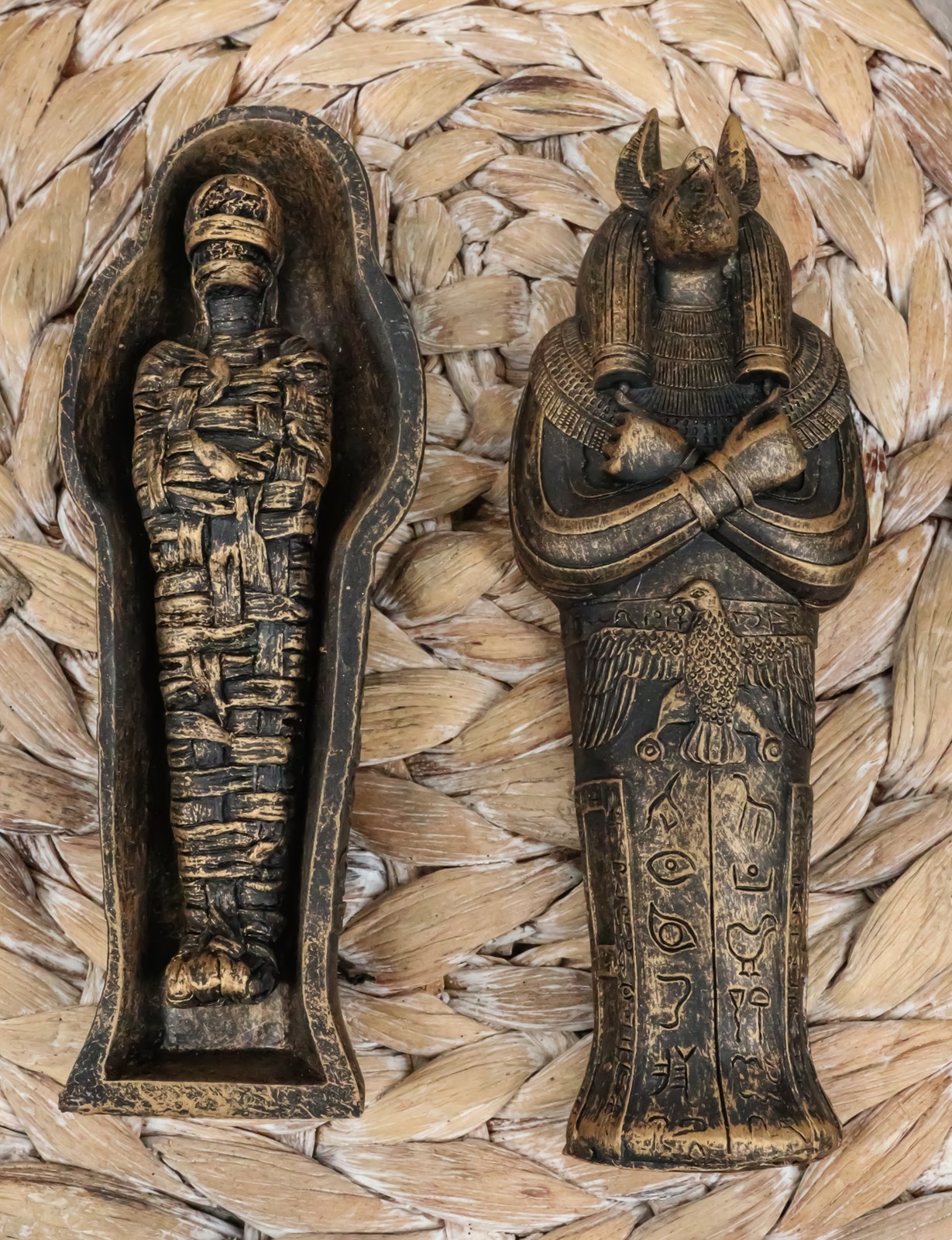 Ebros Egyptian Sarcophagus Box with Mummy Figurine 5.25 Ebros Egyptian Sarcophagus Box with Mummy Figurine 5.25