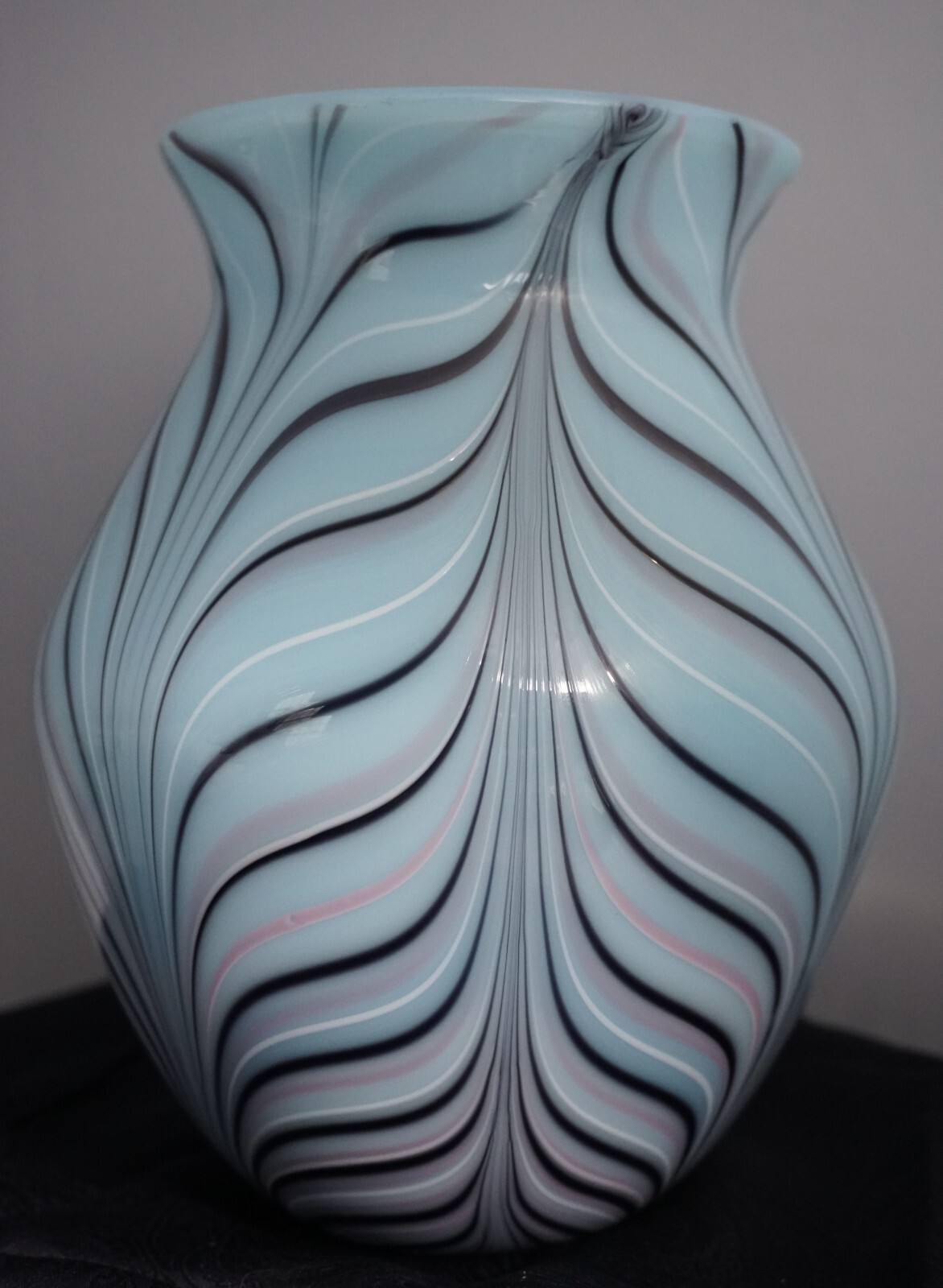 Fenton Barber Stowasser LE 421/1000 Turquoise Pulled Feathers Glass Vase - 1975 Fenton Barber Stowasser LE 421/1000 Turquoise Pulled Feathers Glass Vase - 1975