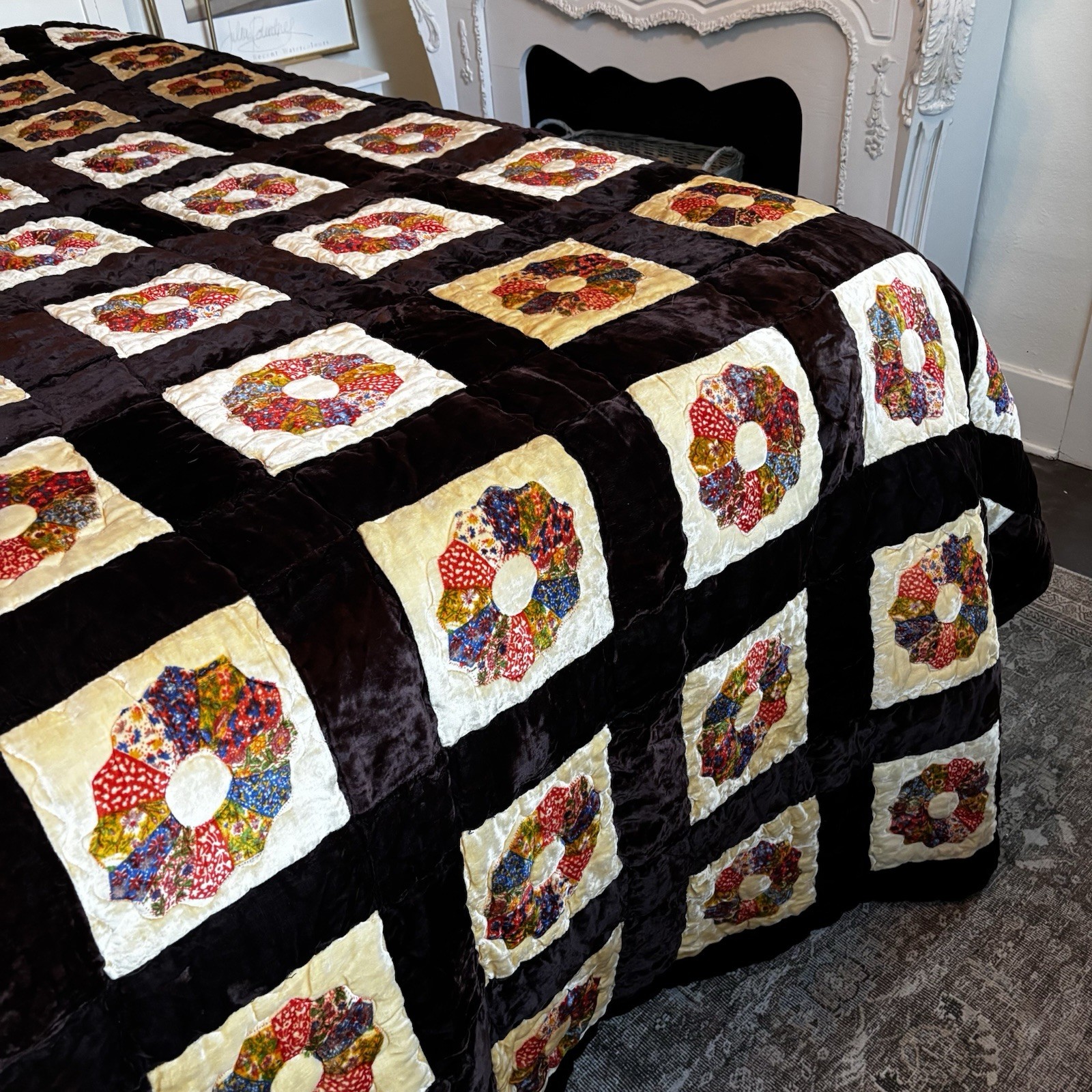 Vintage 70s Velvet Quilt 95 x 114 Dresden Plate Patchwork Square Grannycore Boho