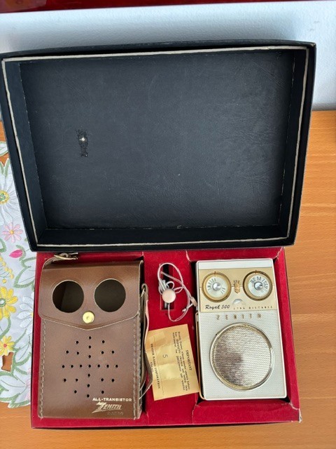 ZENITH 500E-1 Vintage Transistor Radio, IN BOX & MINTY
