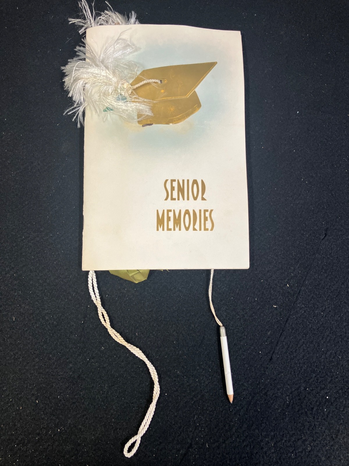 1959 CANOGA PARK HIGH SCHOOL SENIOR MEMORIES BOOKLET, CANOGA PARK, CALIFORNIA 1959 CANOGA PARK HIGH SCHOOL SENIOR MEMORIES BOOKLET, CANOGA PARK, CALIFORNIA