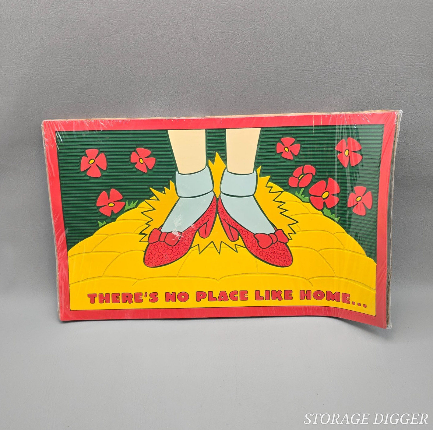 VTG New Warner Bros Wizard of Oz There\'s No Place Like Home Rubber Door Mat Seal