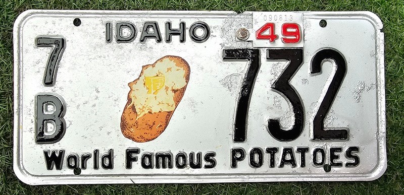 ORIGINAL 1949 Idaho License plate, repainted with new decal, EXP. DECADES AGO