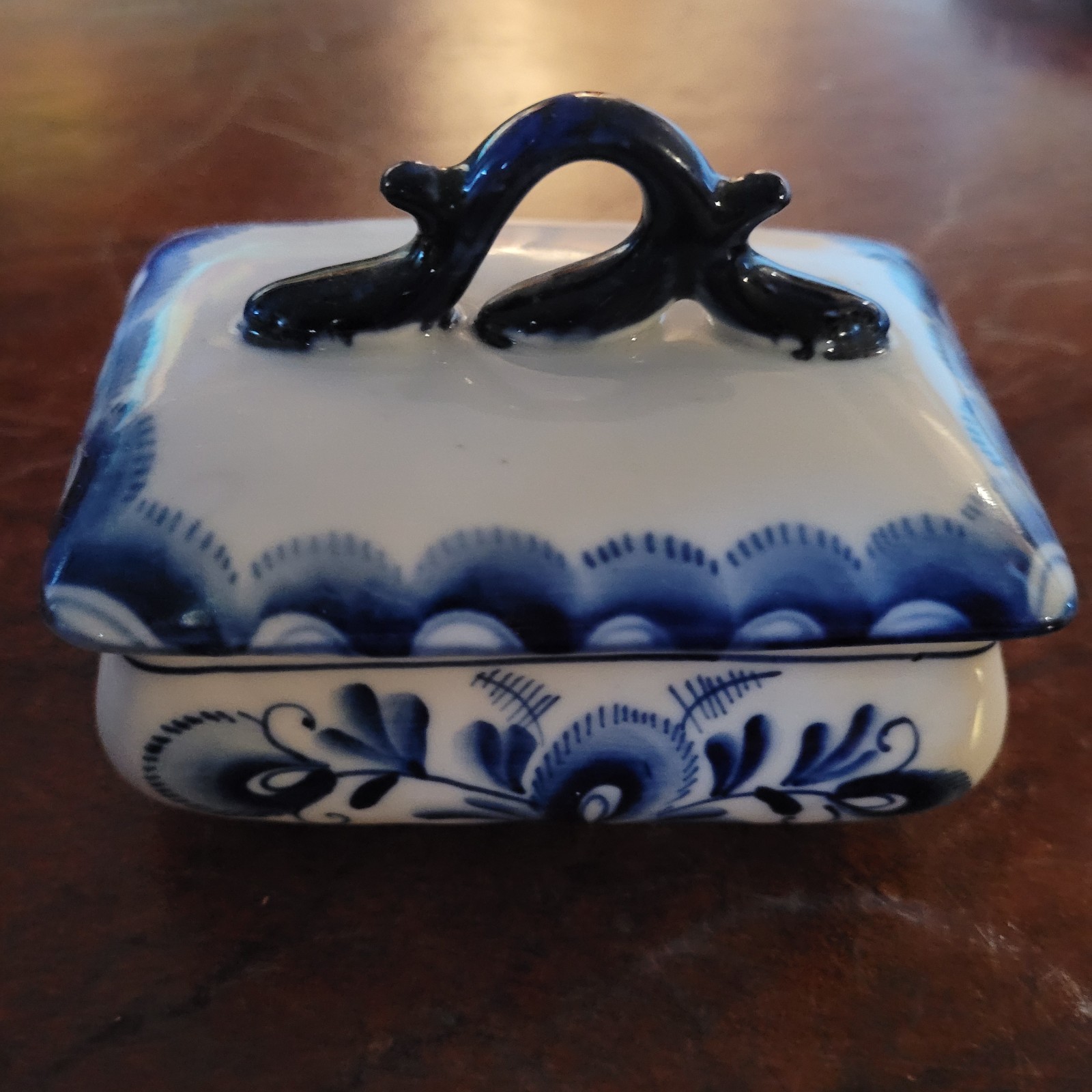 GZHEL Vintage Porcelain Trinket Box Hand Painted USSR