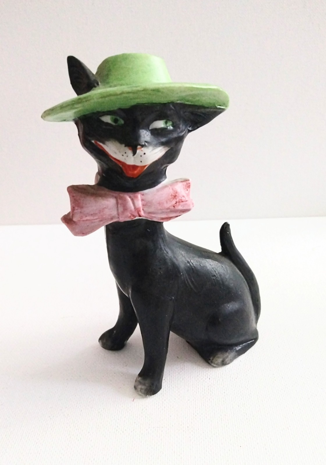 VINTAGE 1930-40S EVIL FACE BLACK CAT PORCELAIN FIGURINE HALLOWEEN ALLEY CAT 