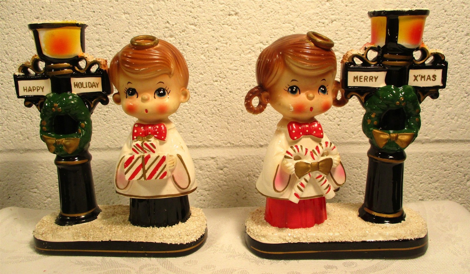 VINTAGE BLUME  HAPPY HOLIDAY  CHOIR/CAROLER CHILDREN LIGHT POST CANDLE HOLDER