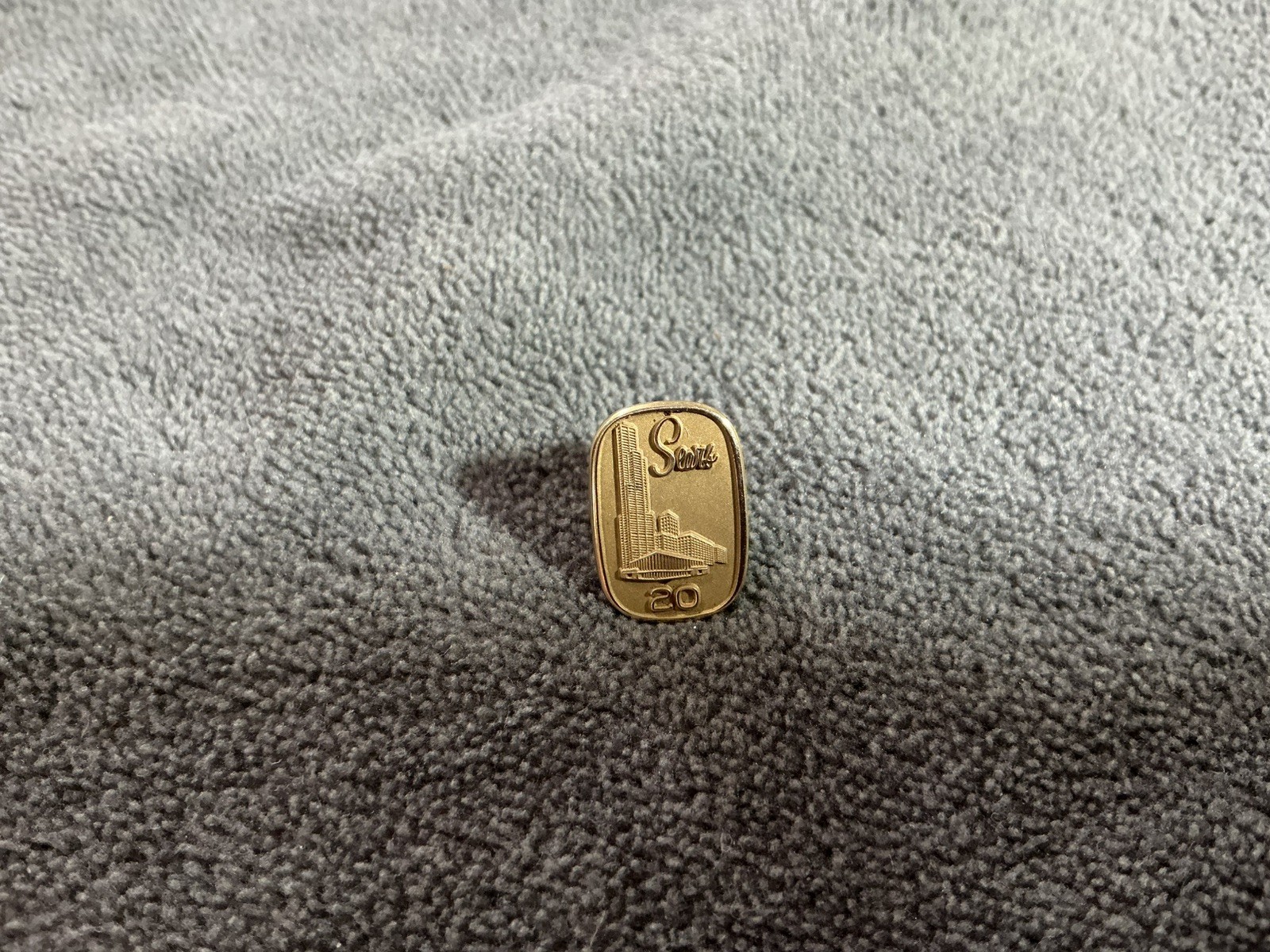 VINTAGE SEARS ROEBUCK DEPARTMENT STORE 20YEAR SERVICE PIN 1/10 10k Gold Employee