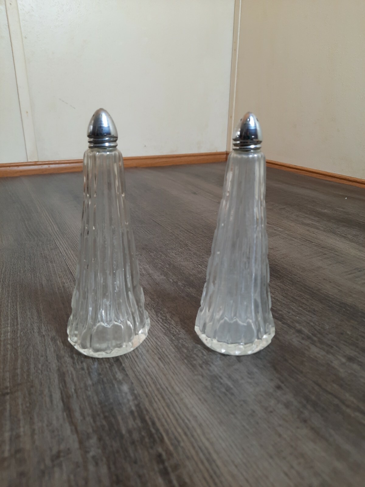 Vintage IRICE Tall Crystal Salt & Pepper Shakers Tapered Vertical Ribbed Japan