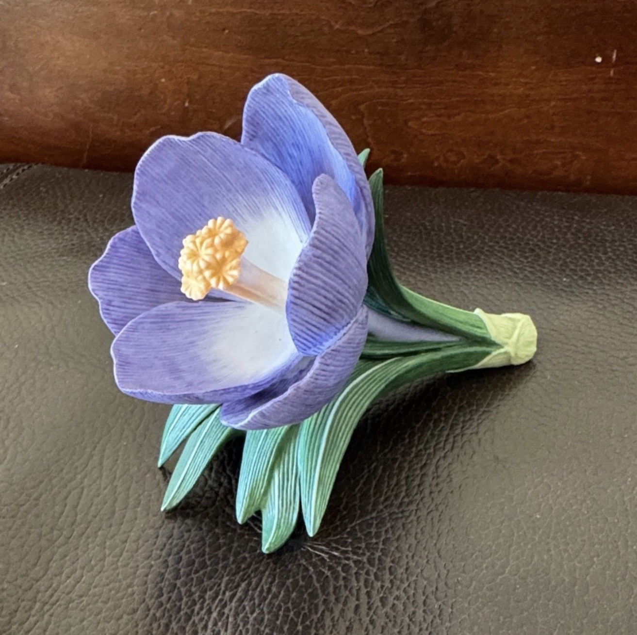 Lenox Vintage 1994 Crocus Porcelain Garden Flower Figurine Lenox Vintage 1994 Crocus Porcelain Garden Flower Figurine