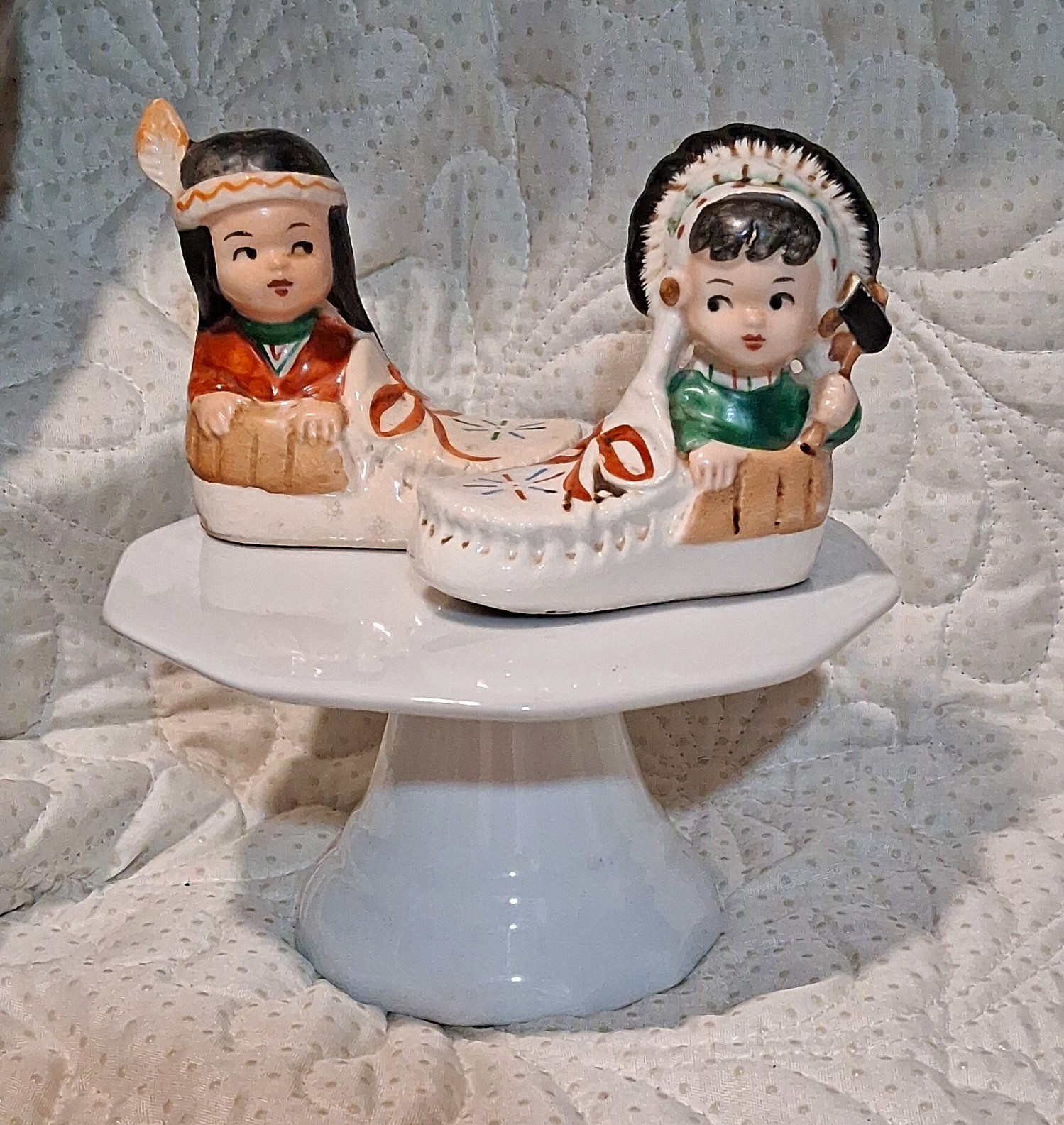 Vintage Japan Ceramic Salt & Pepper Shakers Set, 2pc