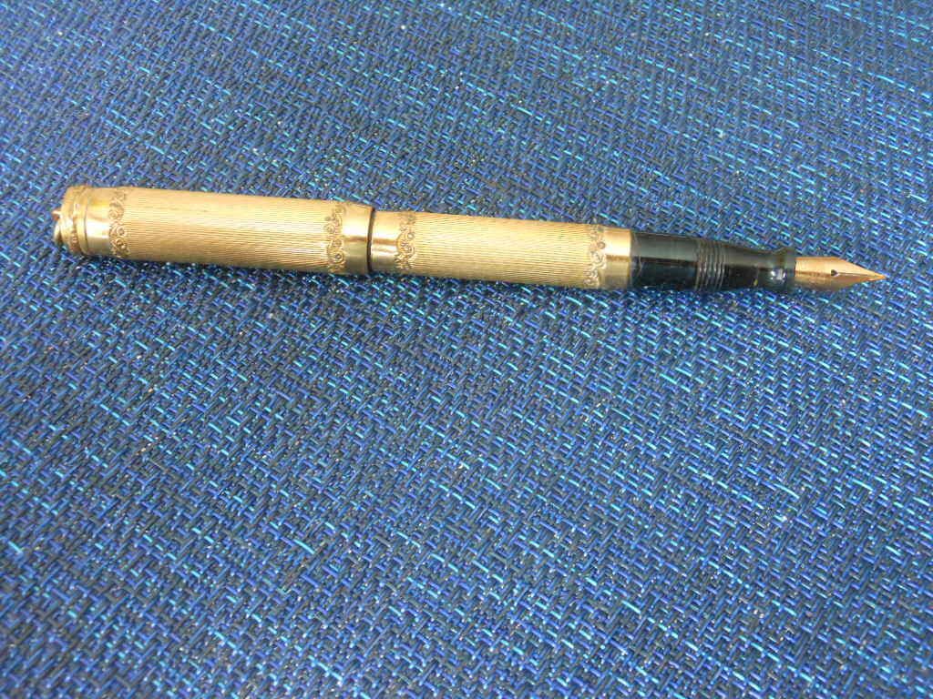 Rare Parker 1915 Gold Filled Overlay # 49 ( Scroll and Line ) Pattern Rare Parker 1915 Gold Filled Overlay # 49 ( Scroll and Line ) Pattern