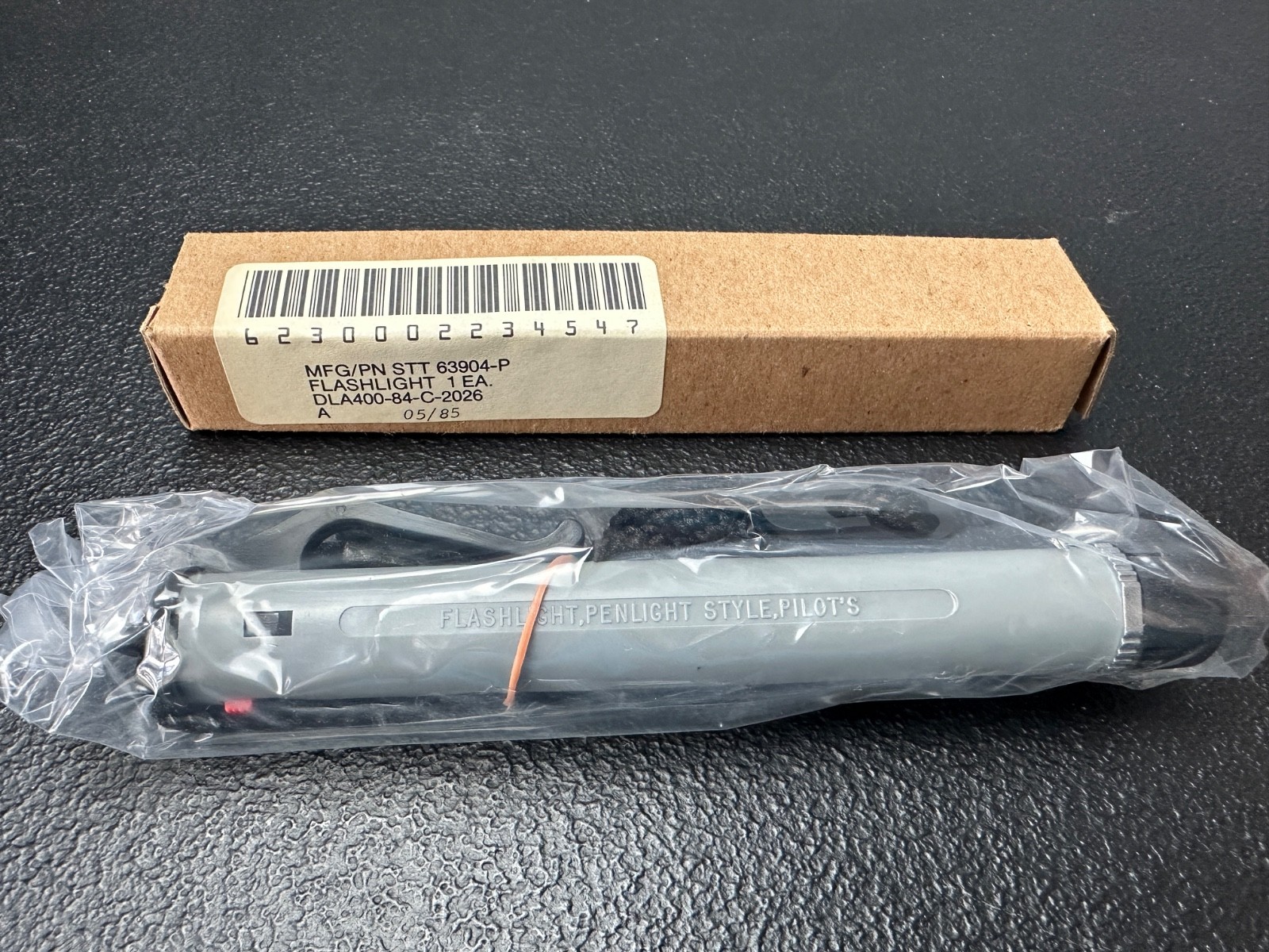 Vintage 1985 U.S. Military Pilots Cockpit Penlight P/N 21998-2 P/NSTT-63904-P