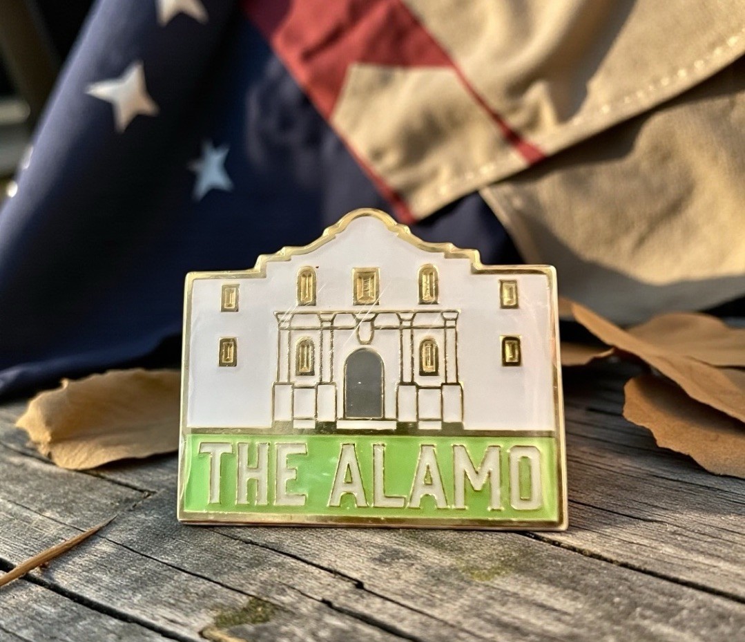 Remember The Alamo Pin San Antonio Texas Mission San Antonio Souvenir Set Of 2