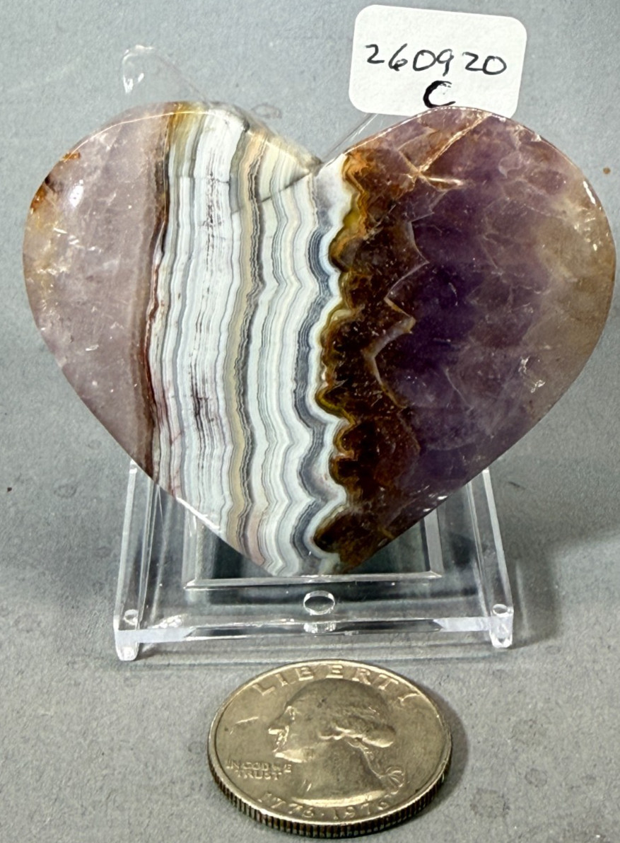 AMETHYST & MEXICAN AGATE HEART - STRONG BANDING IN THE CENTRAL AREA ON EACH SIDE