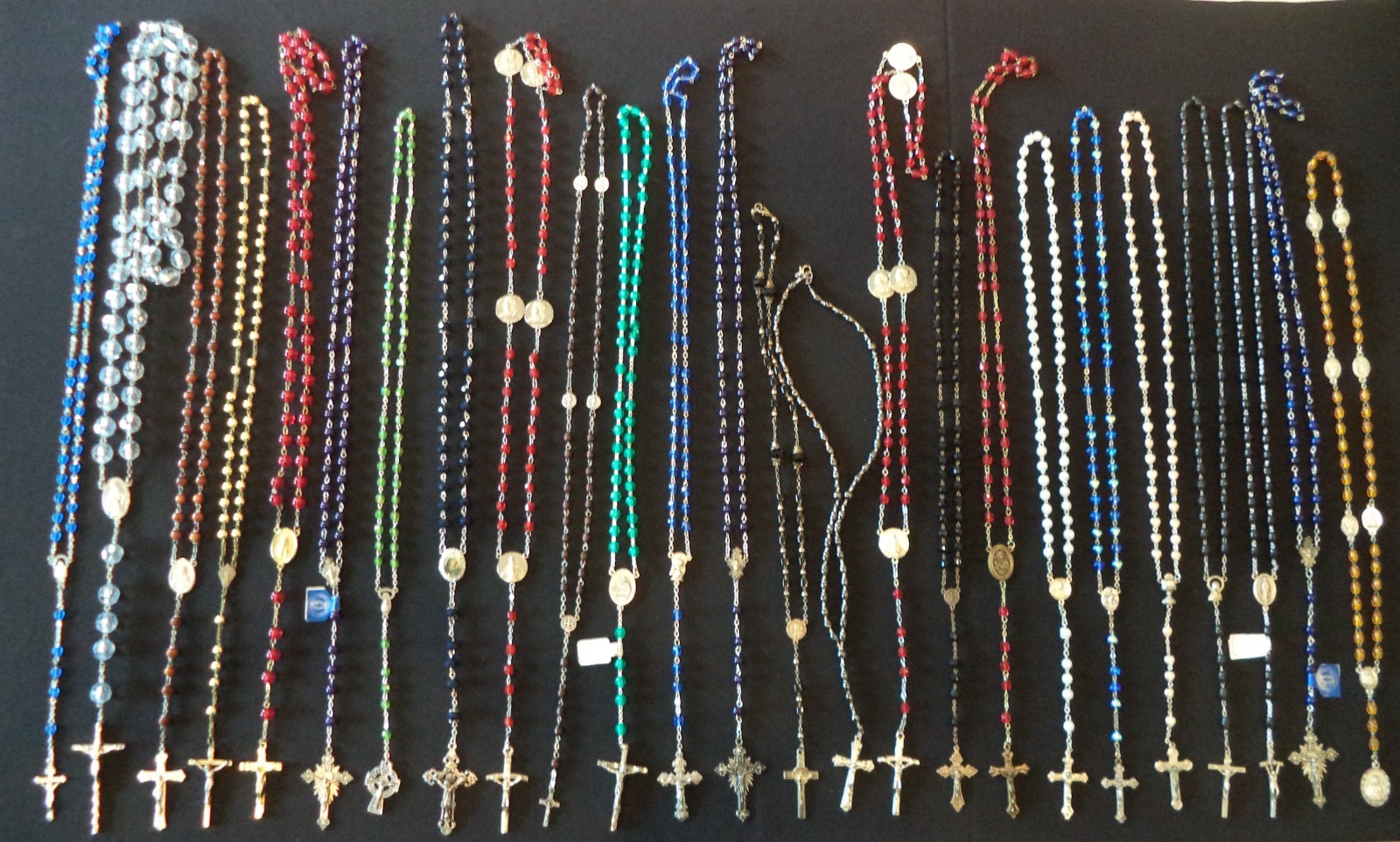 Lot of 25 Vintage Catholic Rosaries - Italy Fatima Medjugorje Glass Wood 
