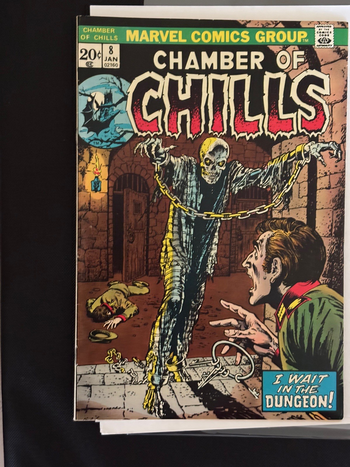 Chamber of Chills #8 1974 m marvel horror 9.2 near mint sharp glossy white Chamber of Chills #8 1974 m marvel horror 9.2 near mint sharp glossy white