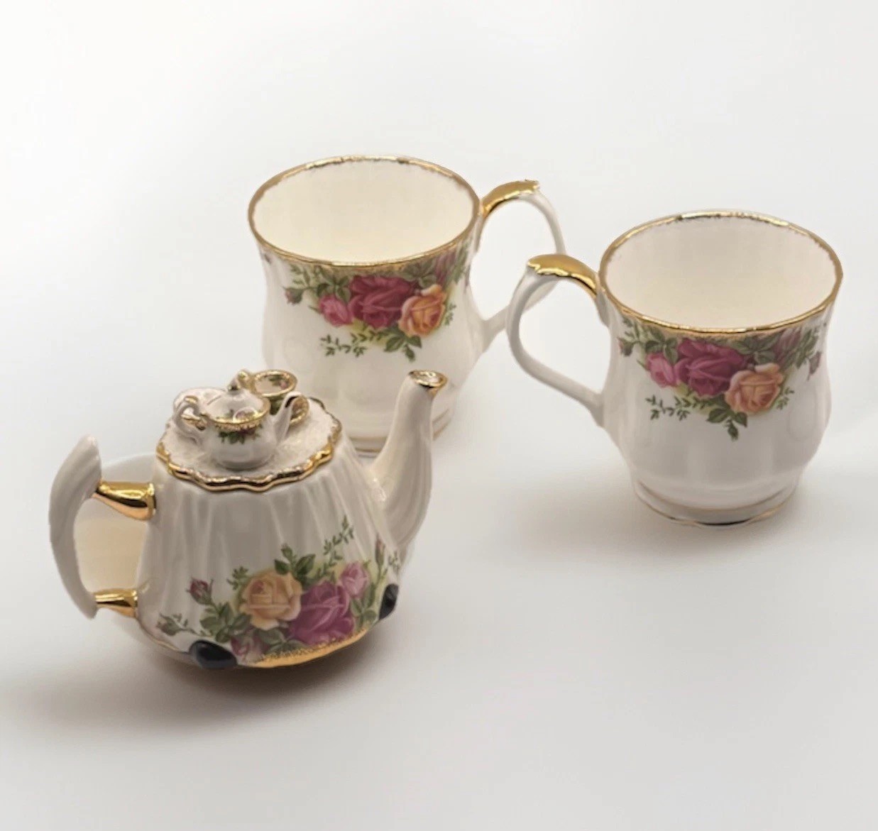 Vintage 1962 Royal Albert Old Country Roses Mini Table Teapot & Montrose Mug Set