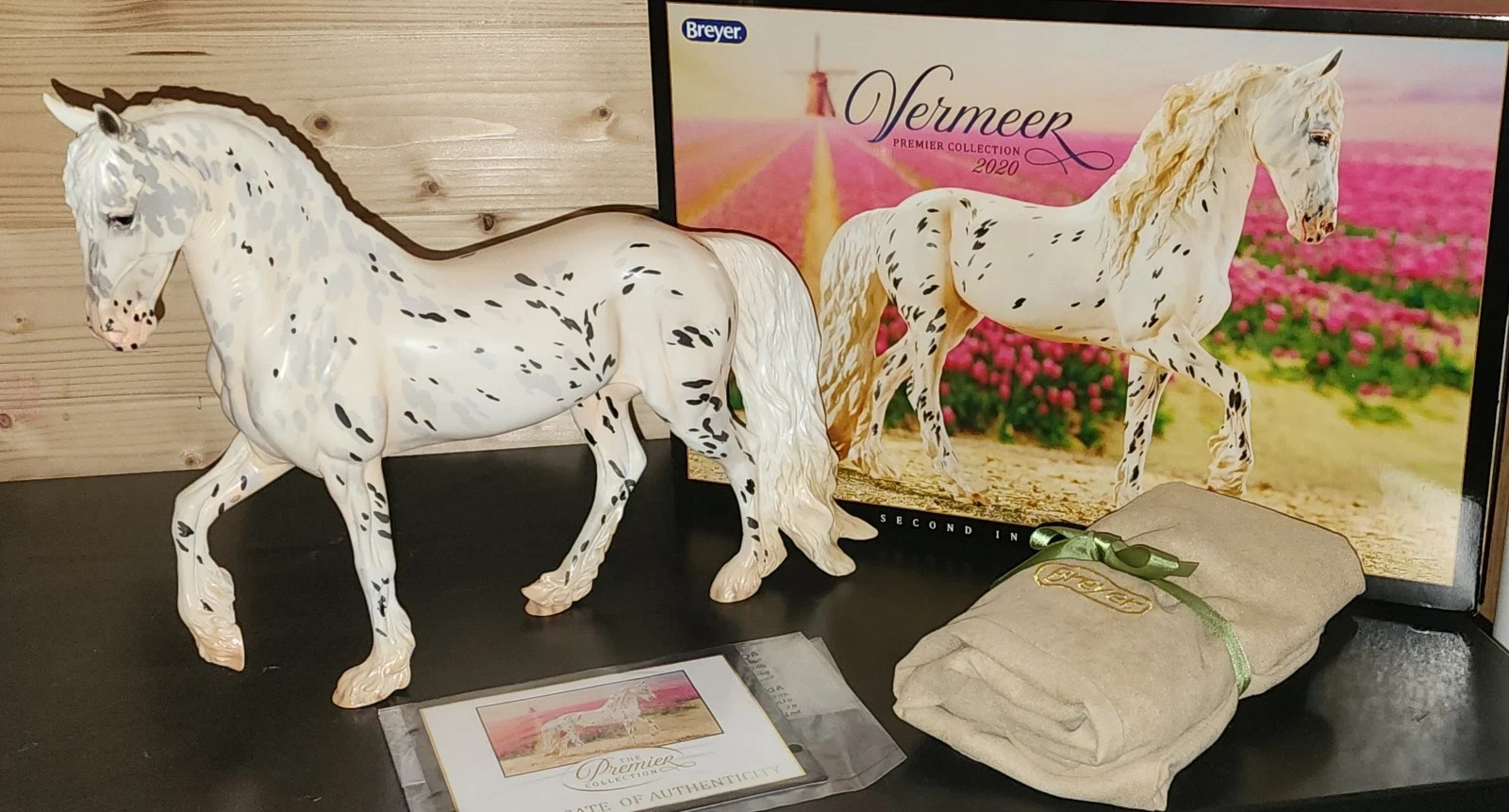 NEW Breyer 2020 Premier Club Vermeer Friesian Sport horse w/ Box, Bag, & COA