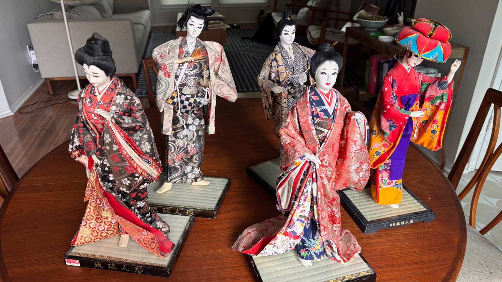 Japanese Fabric Okinawan Ryukyuan Dancer Doll Vtg Silk Kimono Geisha Figure TK48