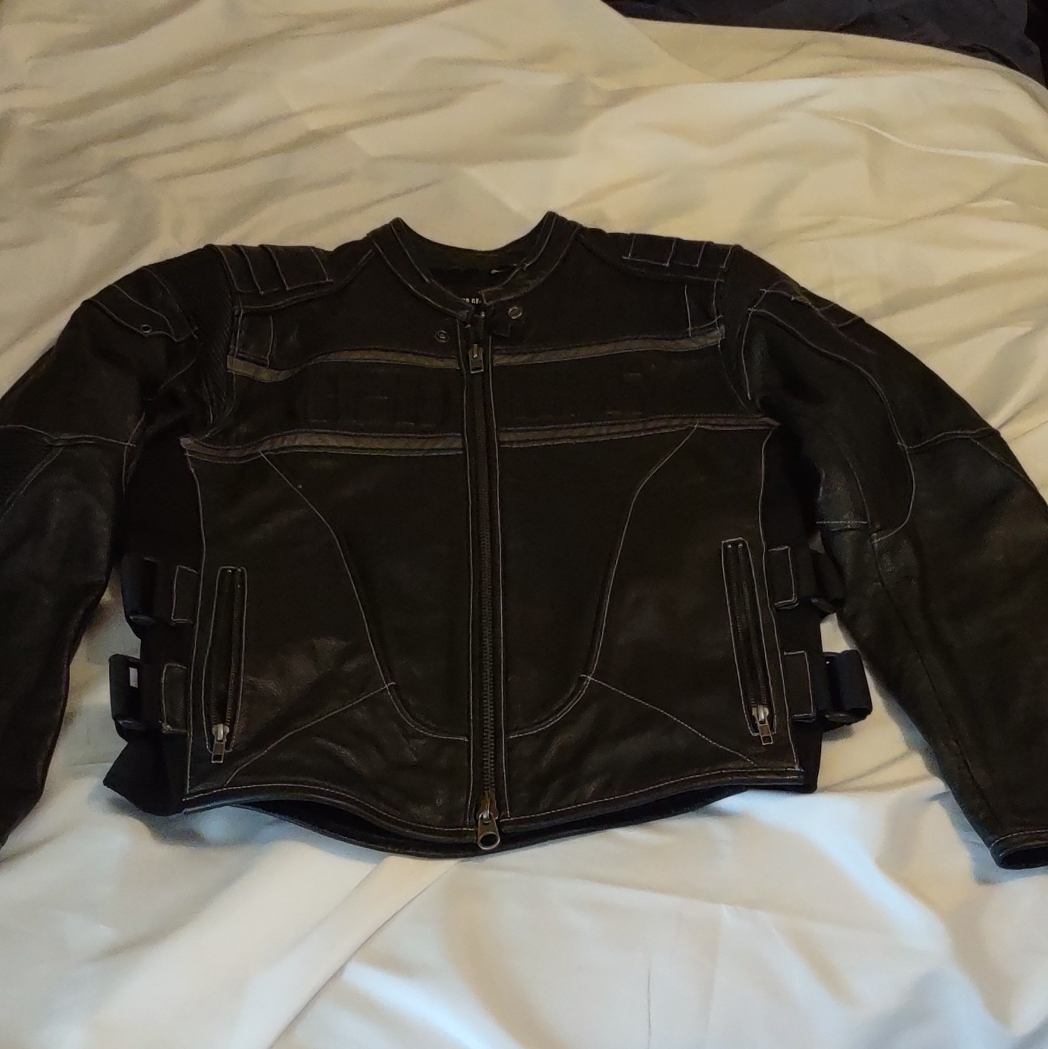 Harley Davidson Mens’s SWAT Leather Motorcycle Jacket 97107-12VM/Size Large