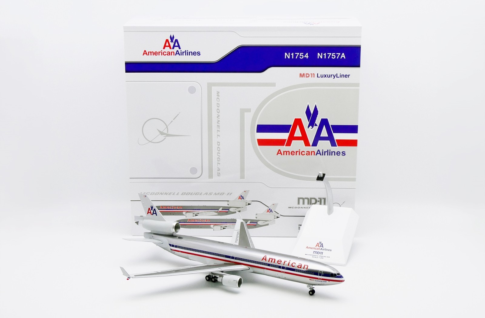 American Airlines MD-11 