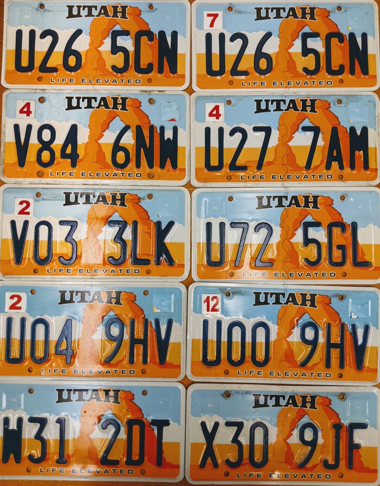 BULK LOT of 100 Utah Arches Natl Park License Plates NICE QUALITY