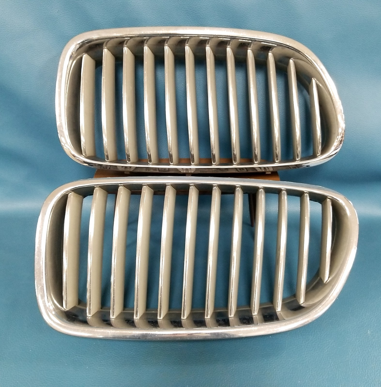 Pre-Owned Pair Of Genuine BMW ABS Basis Plastic Kidney Grilles Poland Made