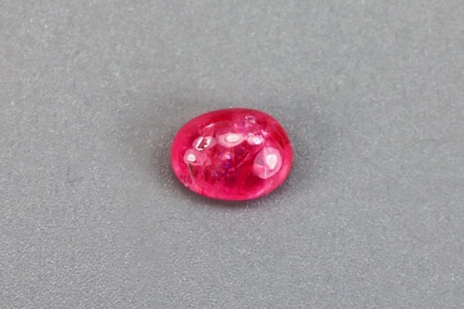 1.805 CTS HOT PINK SPINEL 100% NATURAL UNHEATED BURMESE MINE 1.805 CTS HOT PINK SPINEL 100% NATURAL UNHEATED BURMESE MINE