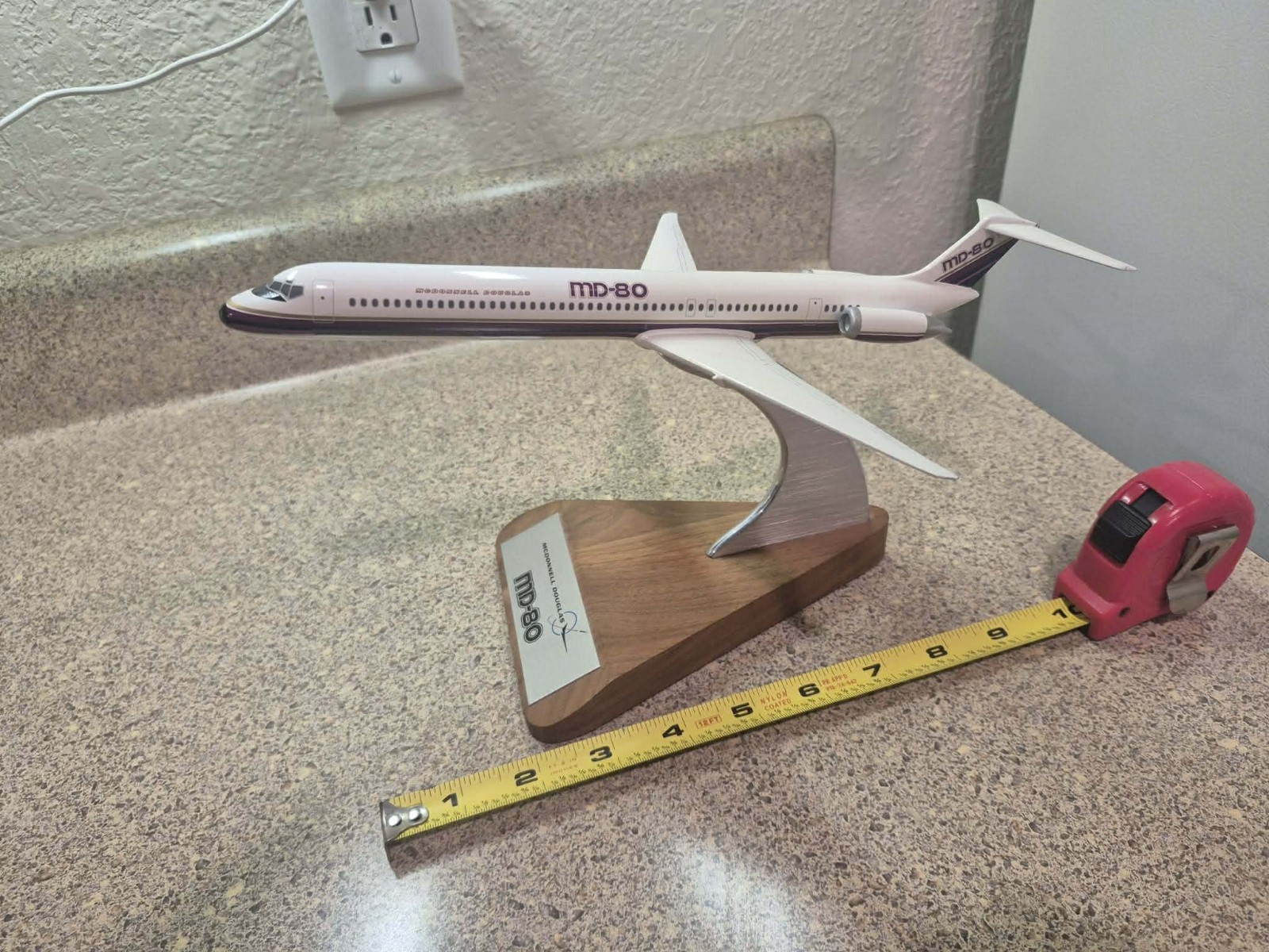 Pacmin MD-80 Desk Model 1/160