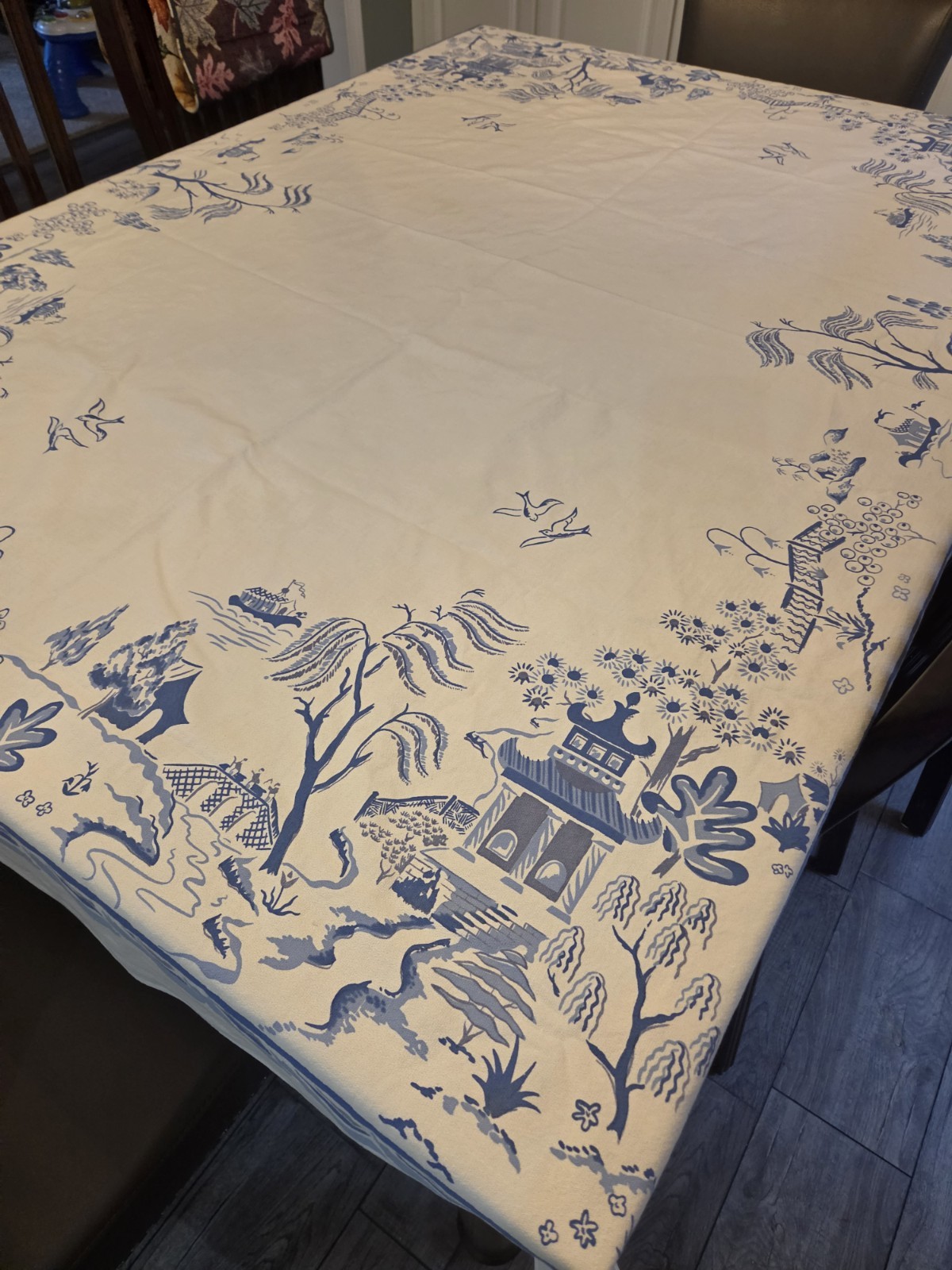 Beautiful Vintage ASIAN THEME  Blue & White Cotton Tablecloth 57\