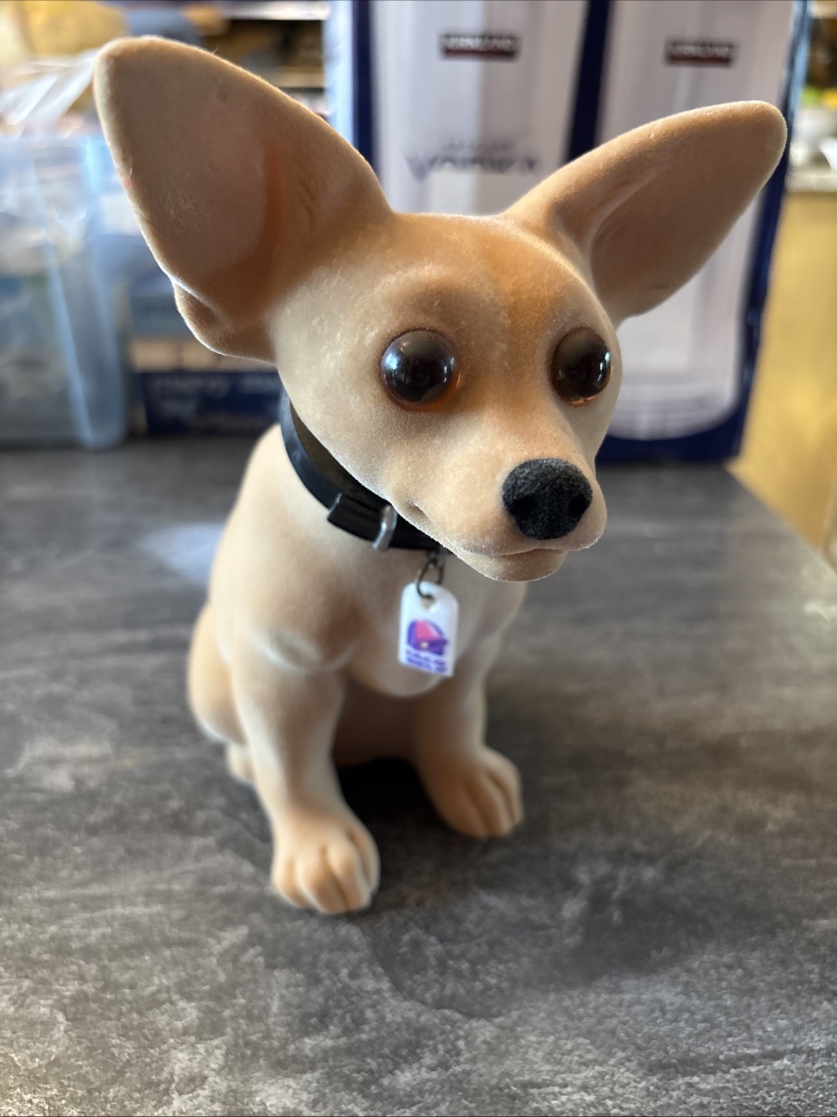 Vintage 1998 Taco Bell Chihuahua Dog Bobble Head LOC AV