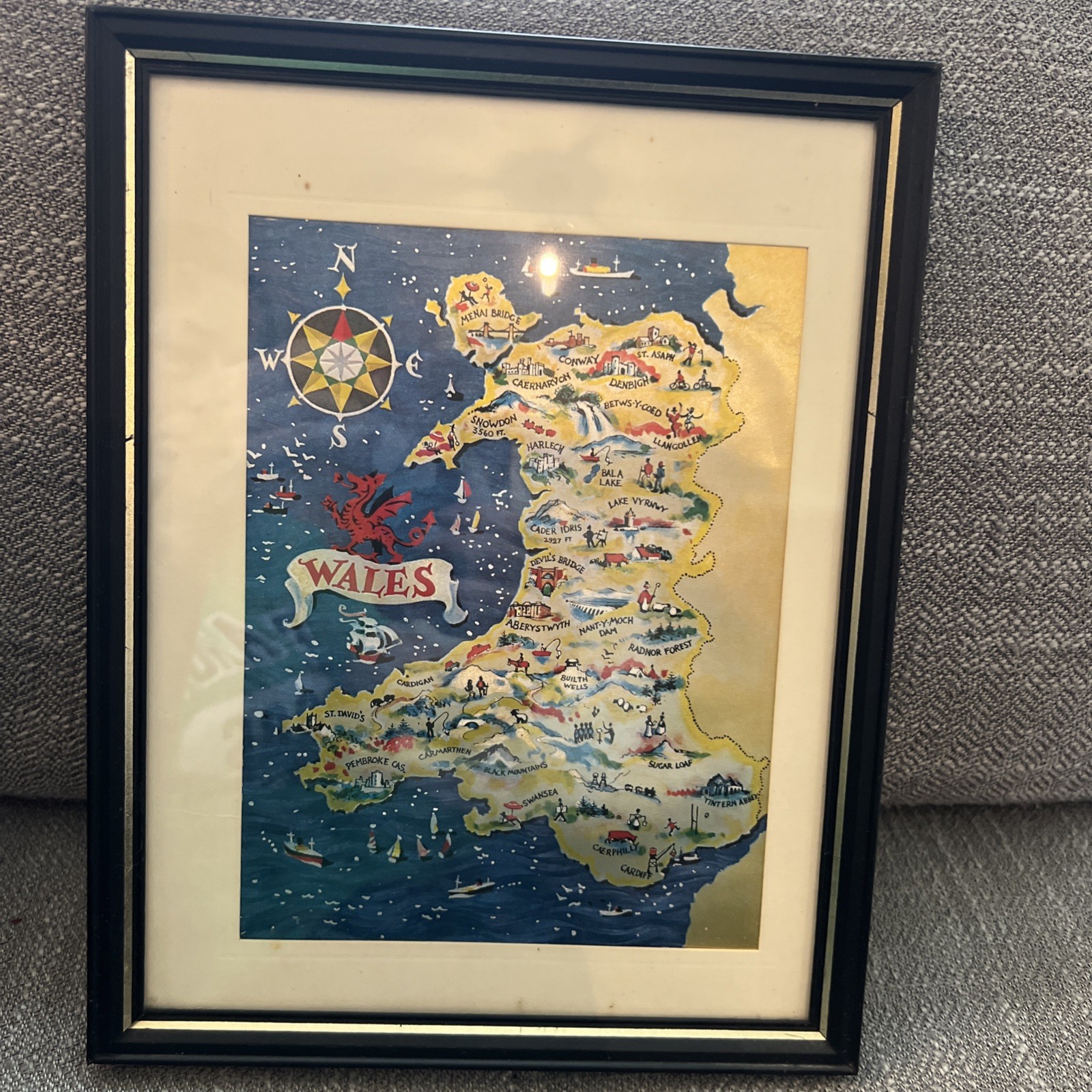 VINTAGE LOVELY ILLUSTRATED PICTORIAL MAP OF WALES BY F. GRIFFIN 9 By 11