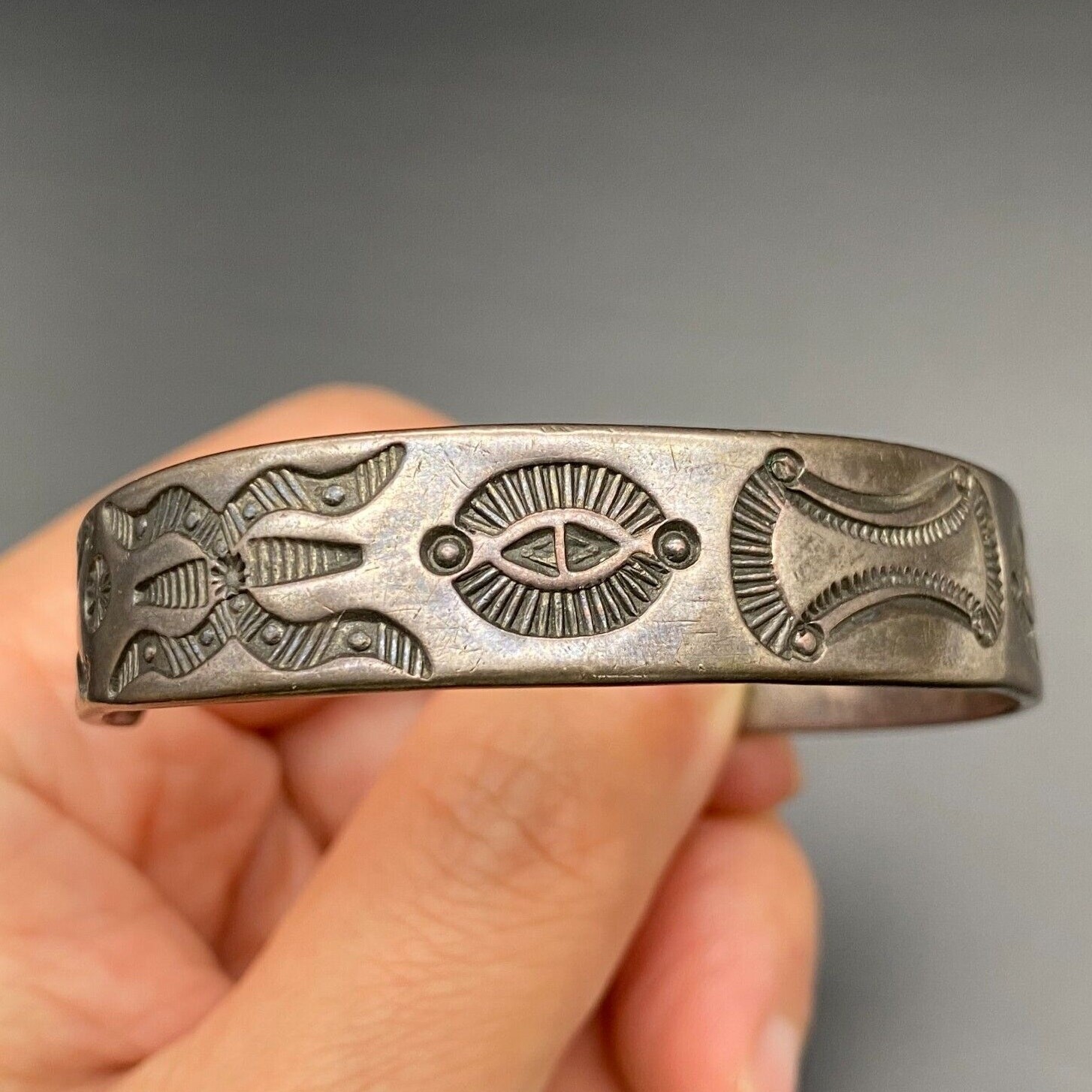 Vintage Navajo Native Hand Stampwork Silver Bracelet Cuff 6-3/4\