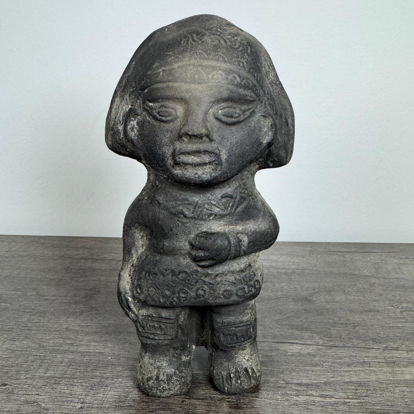 Antique Pre-Columbian Chimu Black Clay Pottery Figures Folk Art Peru Statue