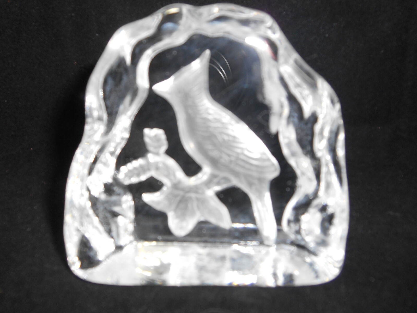 VTG Artmark Cardinal Etched Glass Paperweight Figurine