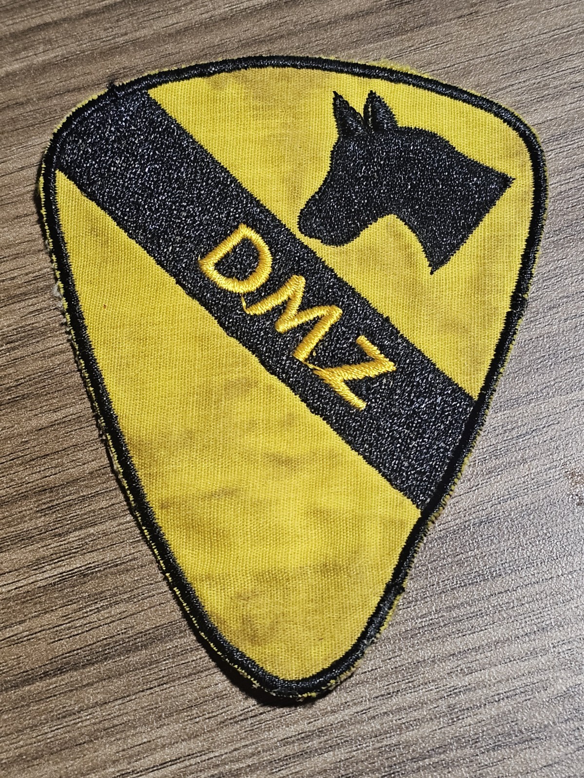 1960s US Army Vietnam Cold War DMZ 1st Division Patch L@@K.