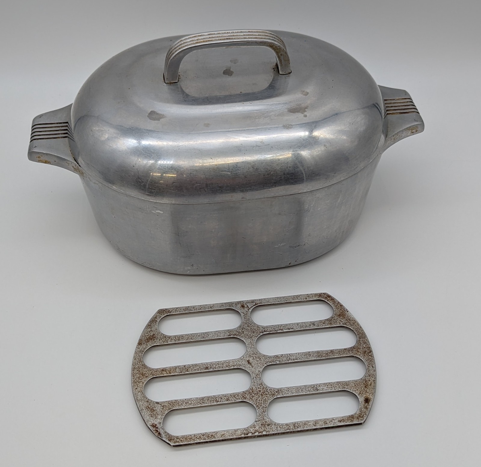 Vtg Wagner Ware Magnalite 4263 Roasterette Aluminum Roaster w/ Trivet