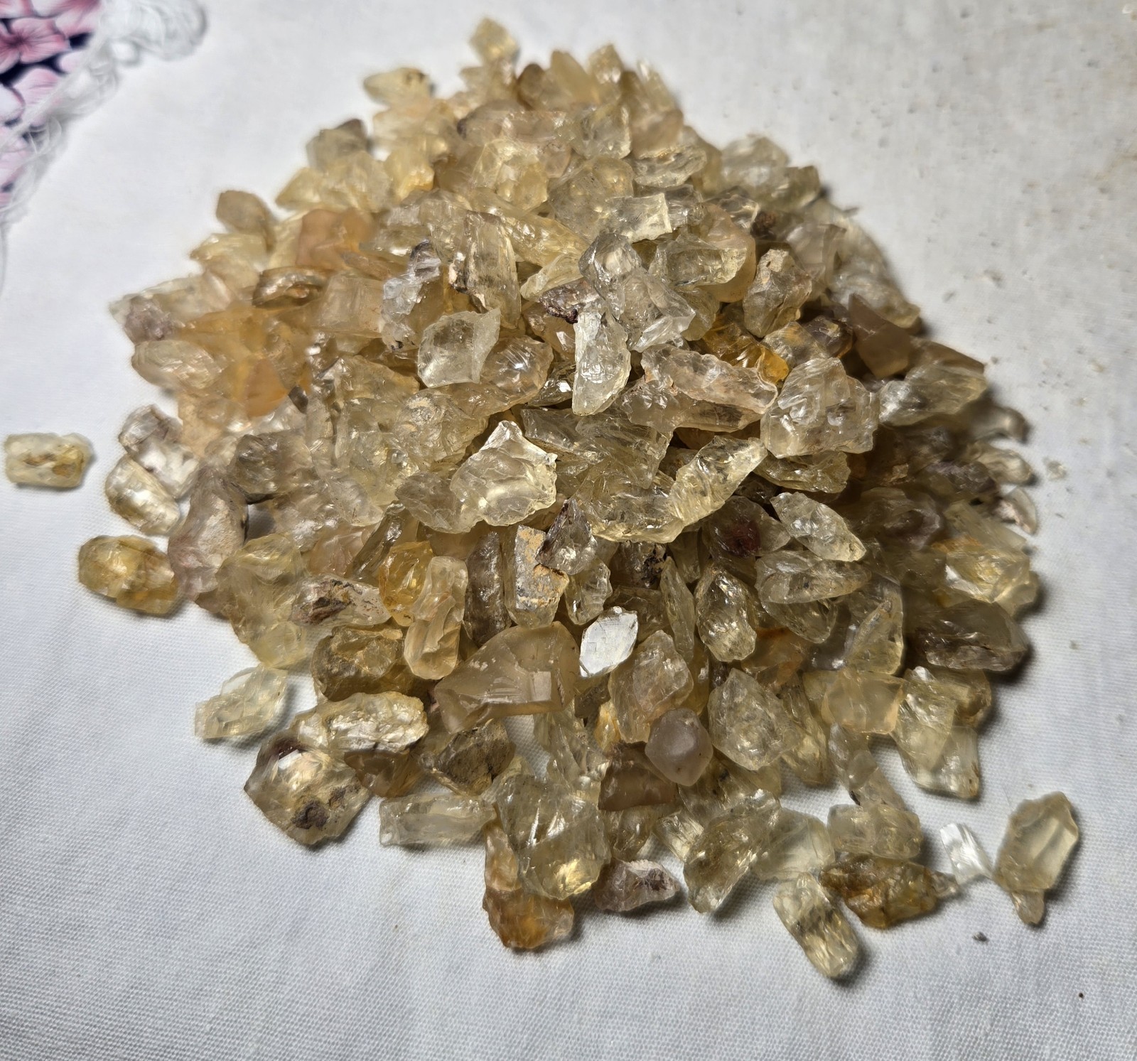 Huge 500ct Plus Lot Of Oregon Sunstone  Rough Every Bag Guaranteed Color