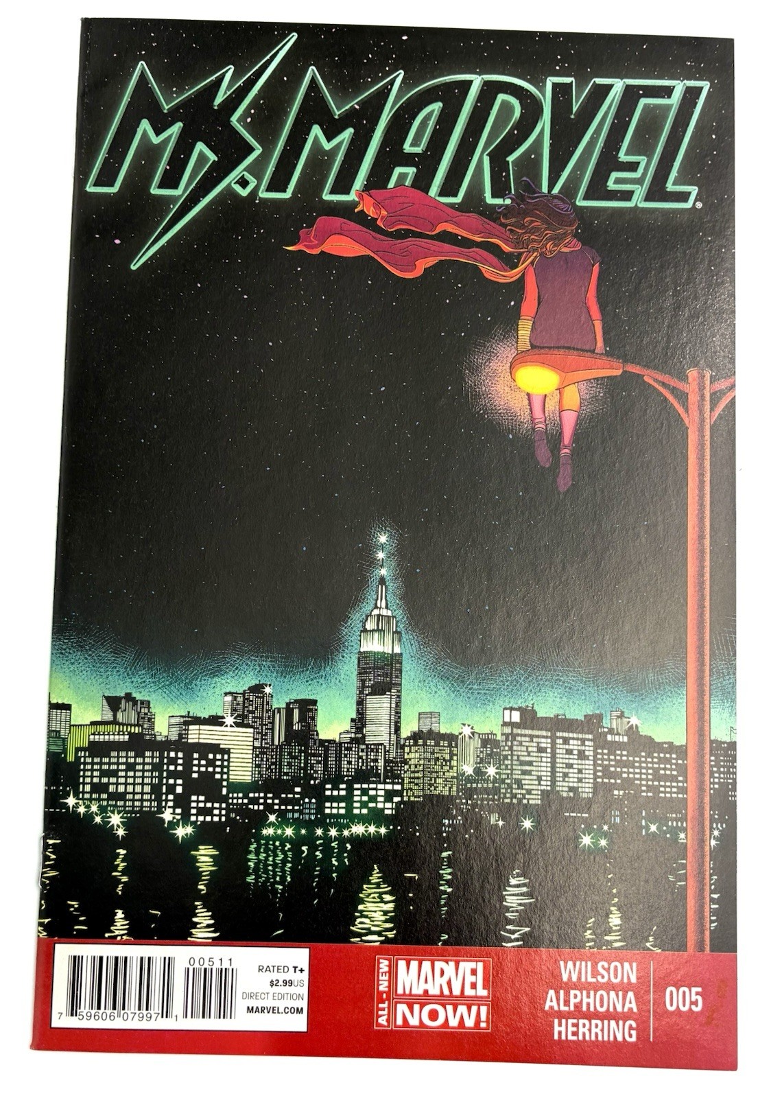 Ms. Marvel #5 2014 9.2 NM- 🔑 1st Cameo Inventor Origin Costume