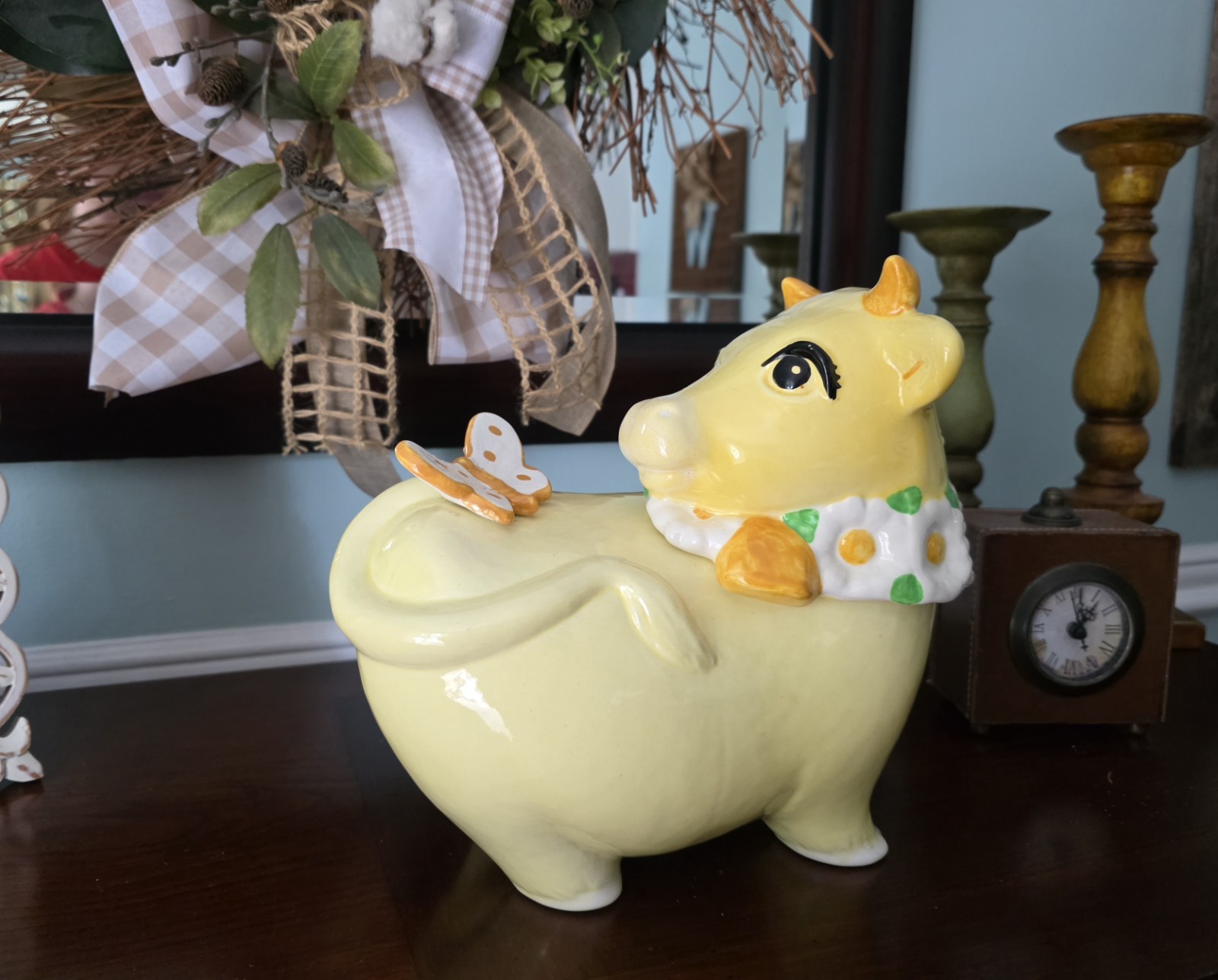 RARE VINTAGE Metlox Cookie: Yellow Poppytrail Cow or Bull With Butterfly Daisies