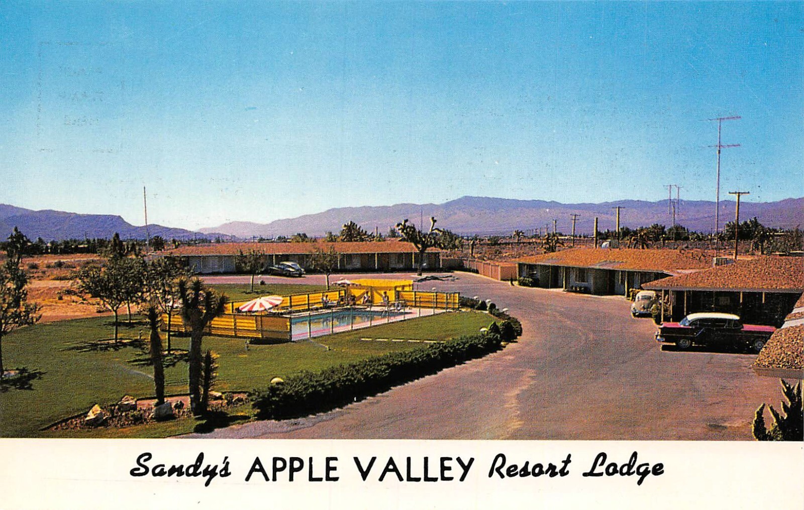 # G4223    APPLE VALLEY,  CA.    POSTCARD,   SANDY\'S APPLE VALLEY RESORT LODGE