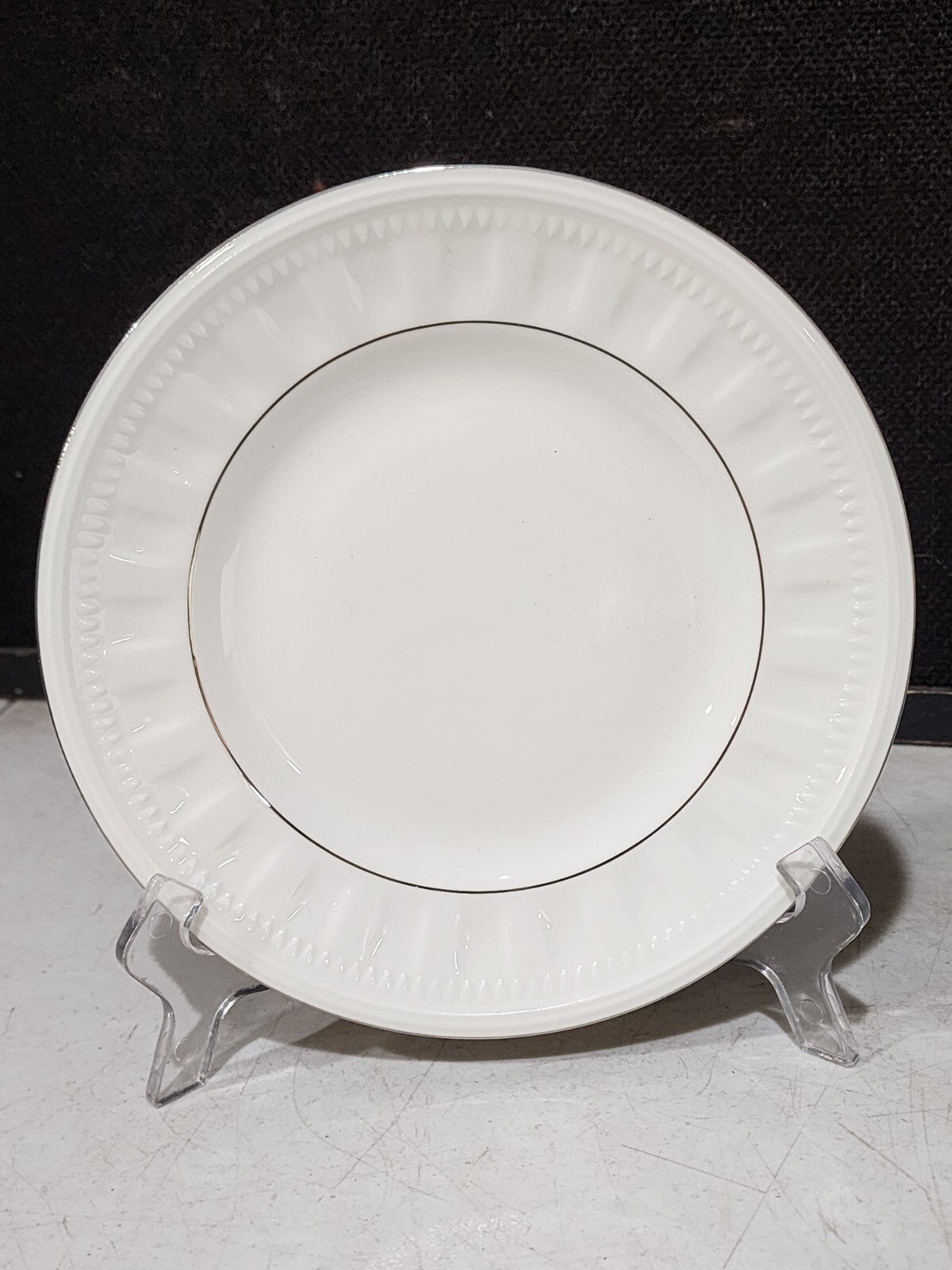 NEW NWT Wedgwood Colosseum Platinum Salad Plate