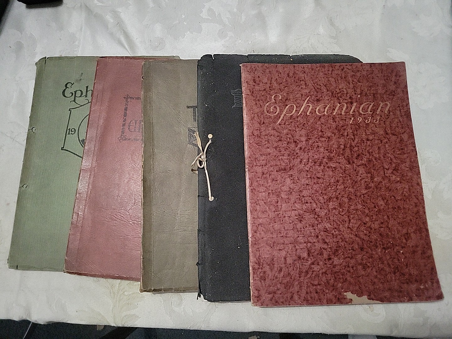 Lot Of 5 Antique EAST PALESTINE, OH HIGH SCHOOL YEARBOOKS THE EPHANIAN 1929-1931
