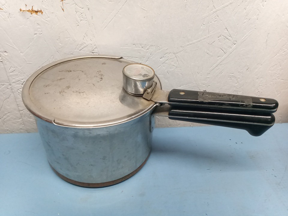 Vintage Revere Ware Pressure Cooker Pot Copper Bottom (LL)