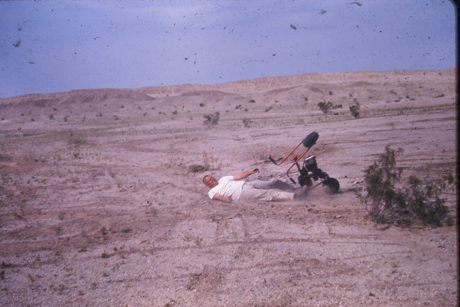 c1960\'s Ektachrome 35mm Slide Border Man Desert Go Kart Crash Accident Landscape