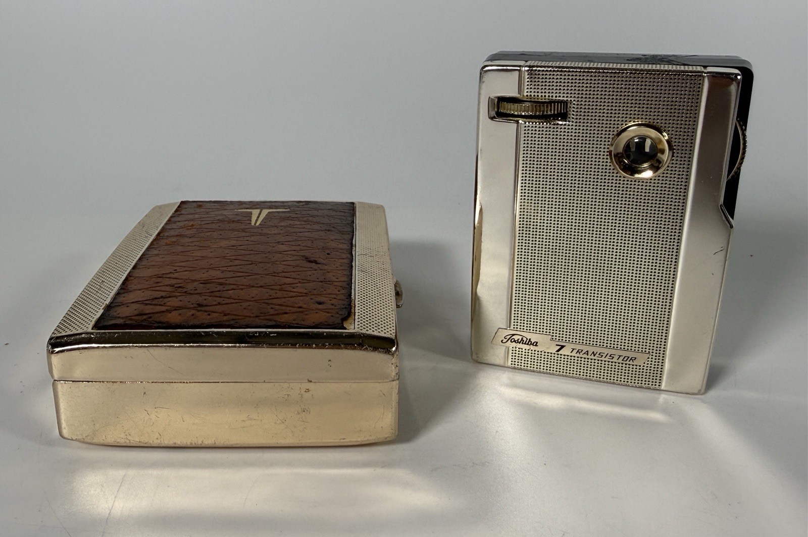 Vintage Toshiba 7TP-21 7 Transistor Pocket Radio With Case Made In Japan