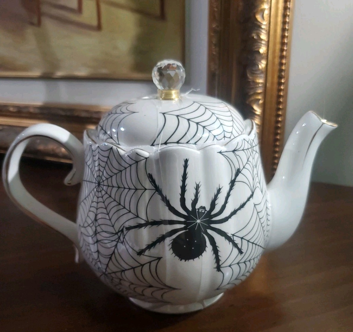 Halloween Gothic Dining Park Chateau Pearlescent Teapot Spider Web Crystal Trend Halloween Gothic Dining Park Chateau Pearlescent Teapot Spider Web Crystal Trend