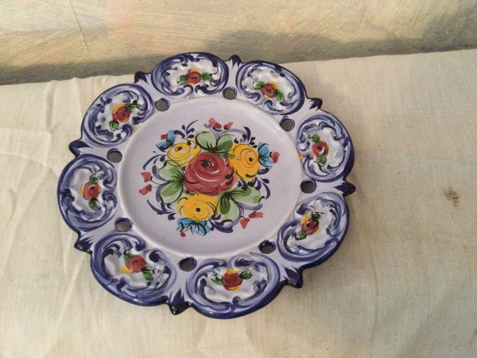 Vestal Alcobaca Hand Painted Floral Roses Wall Plate Made in Portugal 593 Purple